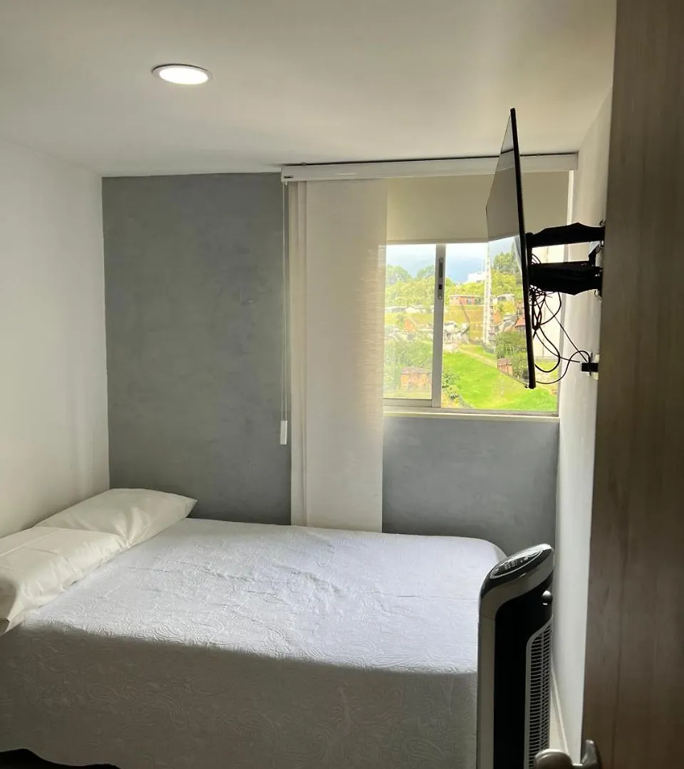 Private Room Sabaneta Bed & Breakfast